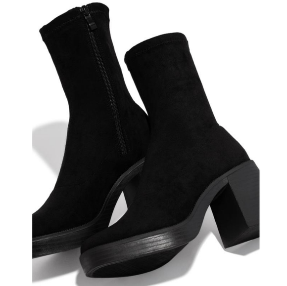 πππ¨π© πππ― 10 π€SHE'S FLIRTYPLATFORM BOOT - BLACK - Picture 4 of 8